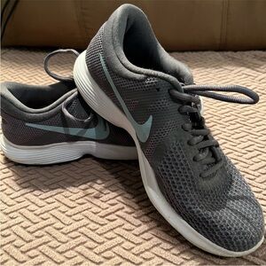Nike Athletic Shoes Size 8
